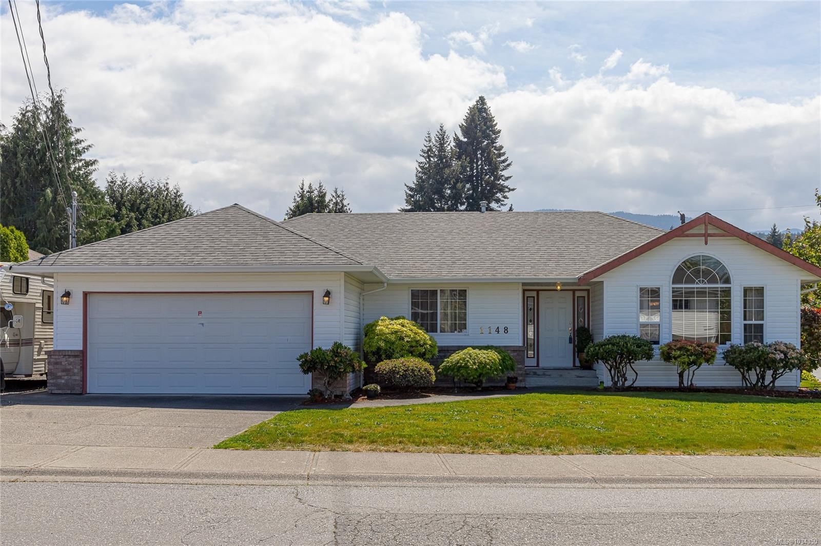 {"zip":"V9G 1P8","area":"Ladysmith, Town of","city":"Ladysmith","state":"BC","country":null,"district":null,"addressKey":"1148clokeroadladysmith","streetName":"Cloke","unitNumber":null,"neighborhood":"Du Ladysmith","streetNumber":"1148","streetSuffix":"Rd","communityCode":null,"streetDirection":null,"majorIntersection":null,"streetDirectionPrefix":null}
