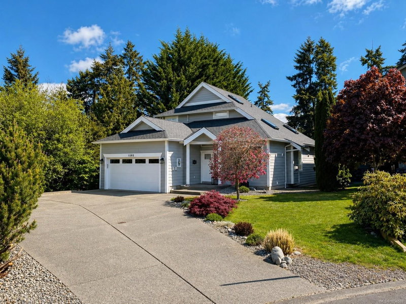 1595 Simon Pl, Cowichan Bay, British Columbia