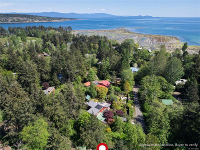 5235 McLeod Rd, Hornby Island