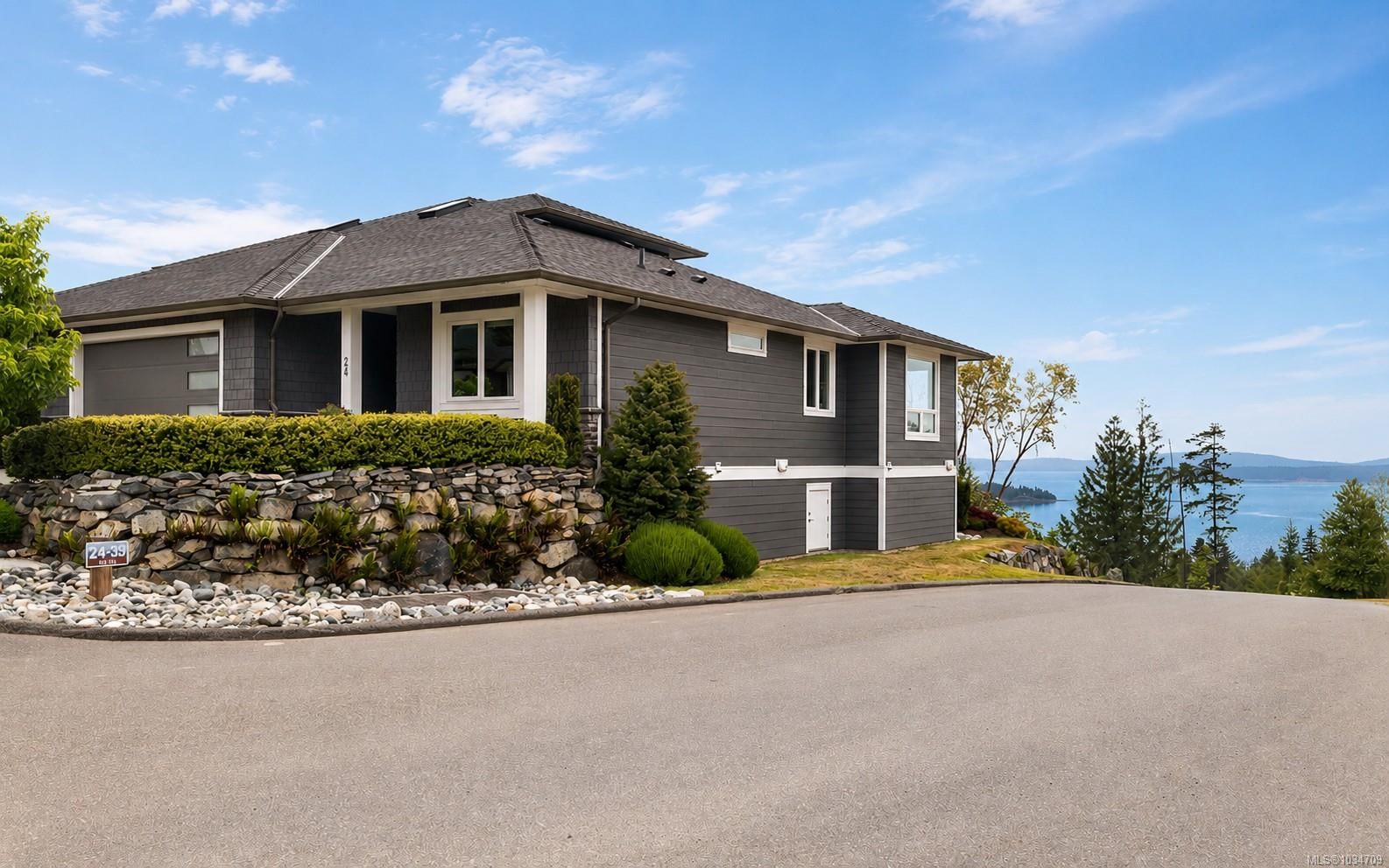 #24 626 Farrell Rd
