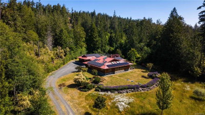 7708 West Coast Rd, Sooke