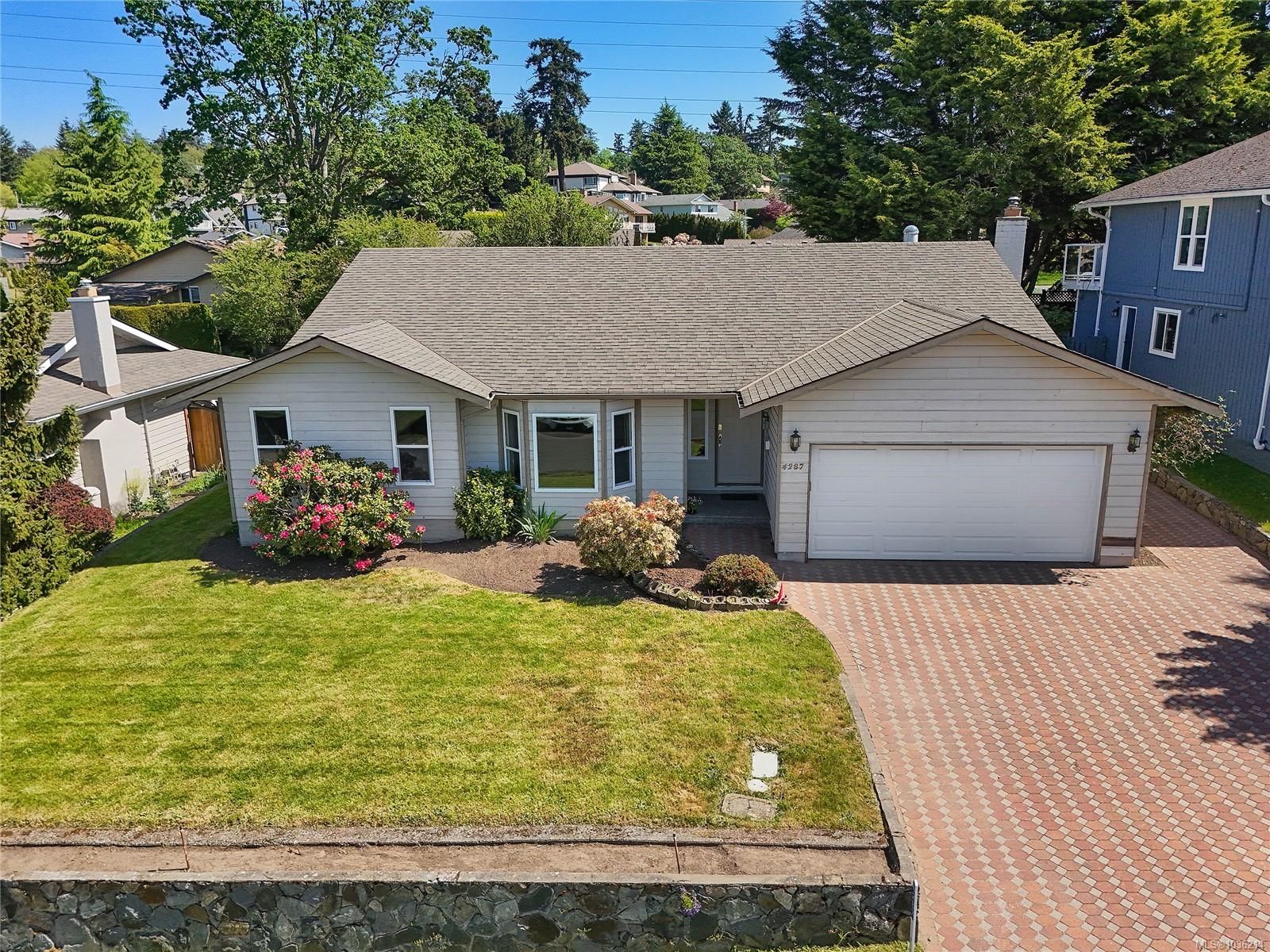 {"zip":"V8X 4X7","area":"Capital Regional District","city":"Saanich","state":"BC","country":null,"district":null,"addressKey":"4287panoramaplacesaanich","streetName":"Panorama","unitNumber":null,"neighborhood":"SE Lake Hill","streetNumber":"4287","streetSuffix":"Pl","communityCode":null,"streetDirection":null,"majorIntersection":null,"streetDirectionPrefix":null}