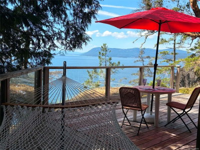 3803 Cutlass Crt, Pender Island
