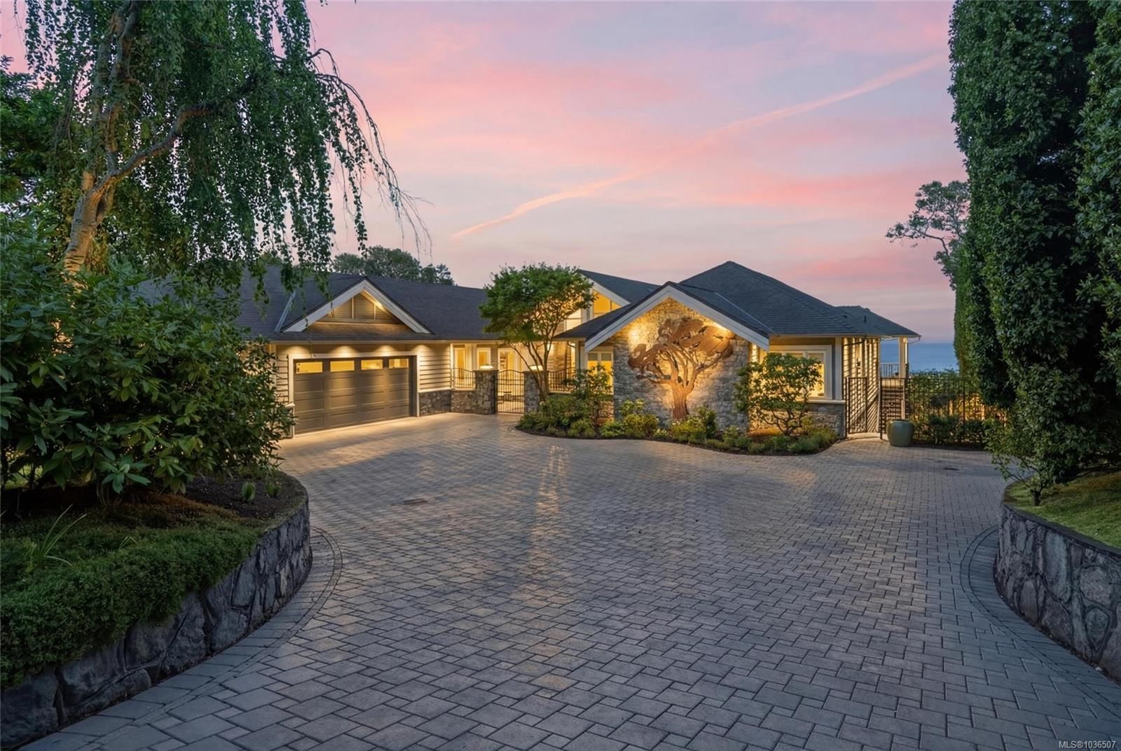 {"zip":"V8N 1V3","area":"Capital Regional District","city":"Saanich","state":"BC","country":null,"district":null,"addressKey":"2226arbutusroadsaanich","streetName":"Arbutus","unitNumber":null,"neighborhood":"SE Arbutus","streetNumber":"2226","streetSuffix":"Rd","communityCode":null,"streetDirection":null,"majorIntersection":null,"streetDirectionPrefix":null}