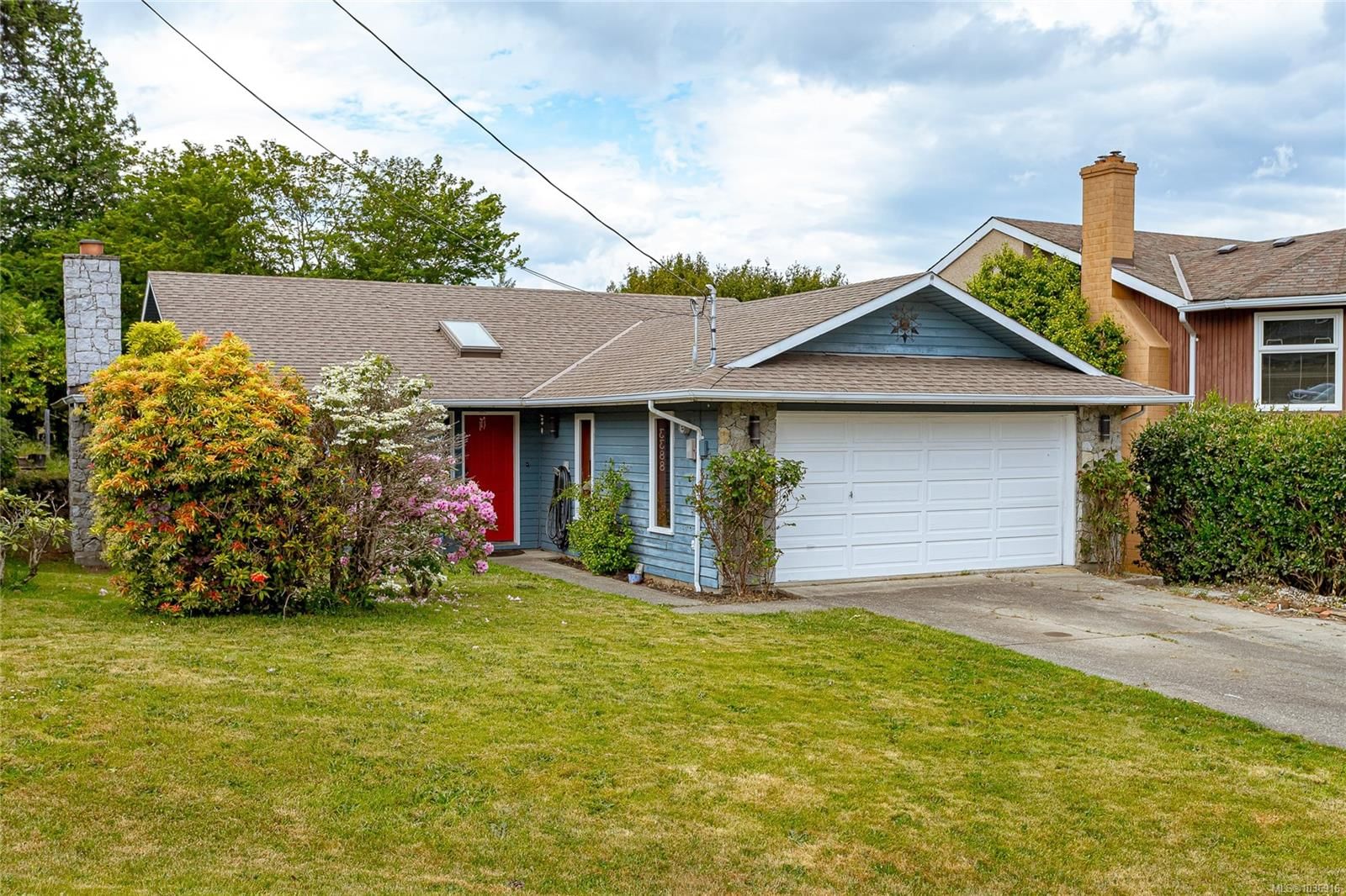{"zip":"V9C 3J9","area":"Capital Regional District","city":"Colwood","state":"BC","country":null,"district":null,"addressKey":"3388sttroyplacecolwood","streetName":"St. Troy","unitNumber":null,"neighborhood":"Co Triangle","streetNumber":"3388","streetSuffix":"Pl","communityCode":null,"streetDirection":null,"majorIntersection":null,"streetDirectionPrefix":null}