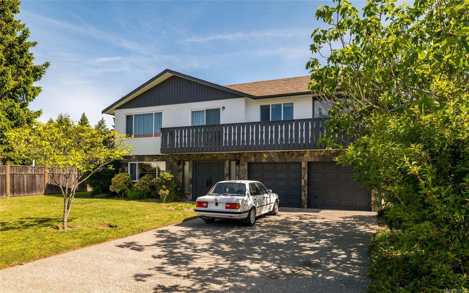 {"zip":"V8N 5K8","area":"Capital Regional District","city":"Saanich","state":"BC","country":null,"district":null,"addressKey":"4098orionplacesaanich","streetName":"Orion","unitNumber":null,"neighborhood":"SE Arbutus","streetNumber":"4098","streetSuffix":"Pl","communityCode":null,"streetDirection":null,"majorIntersection":null,"streetDirectionPrefix":null}