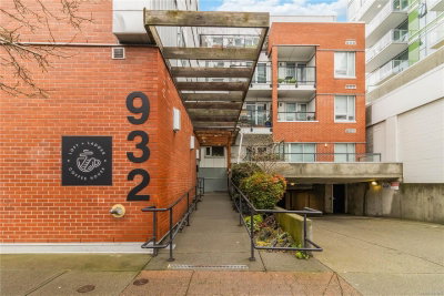 #301 – 932 Johnson St, Victoria