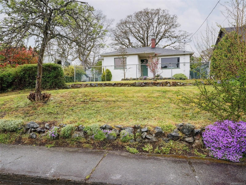 2522 Vancouver St, Victoria, British Columbia