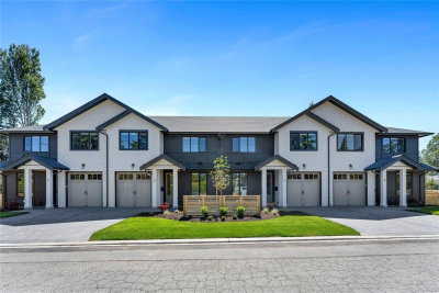 #2 – 3333 Henderson Rd, Oak Bay