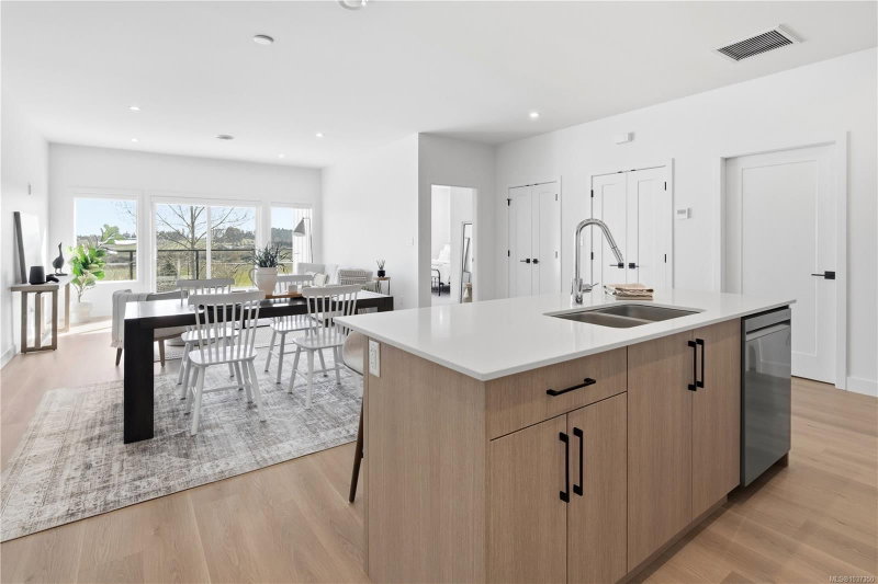 7057 Central Saanich Rd ##301, Central Saanich, British Columbia