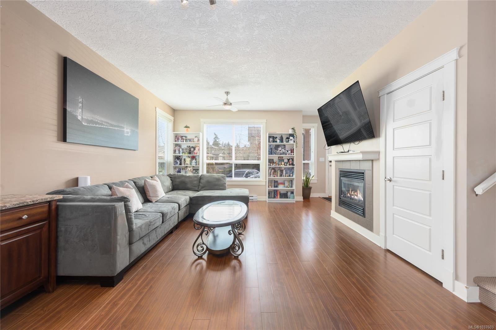 {"zip":"V9L 0C6","area":"North Cowichan, Municipality of","city":"Duncan","state":"BC","country":null,"district":null,"addressKey":"123101cliffsroadduncan","streetName":"Cliffs","unitNumber":"12","neighborhood":"Artisan Park","streetNumber":"3101","streetSuffix":"Rd","communityCode":null,"streetDirection":null,"majorIntersection":null,"streetDirectionPrefix":null}