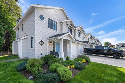 2096 Kennedy St, Sooke