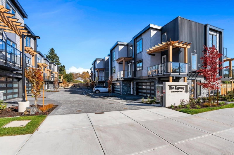 2590 Penrhyn St ##5, Saanich, British Columbia