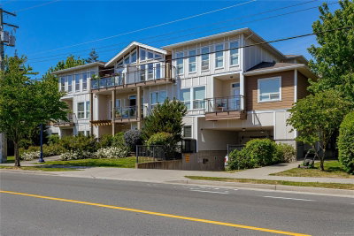 #203 – 938 Dunford Ave, Langford