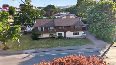 891 Admirals Rd, Esquimalt