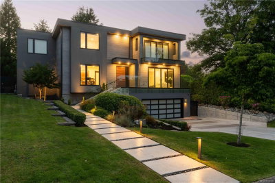 374 Sunset Ave, Oak Bay