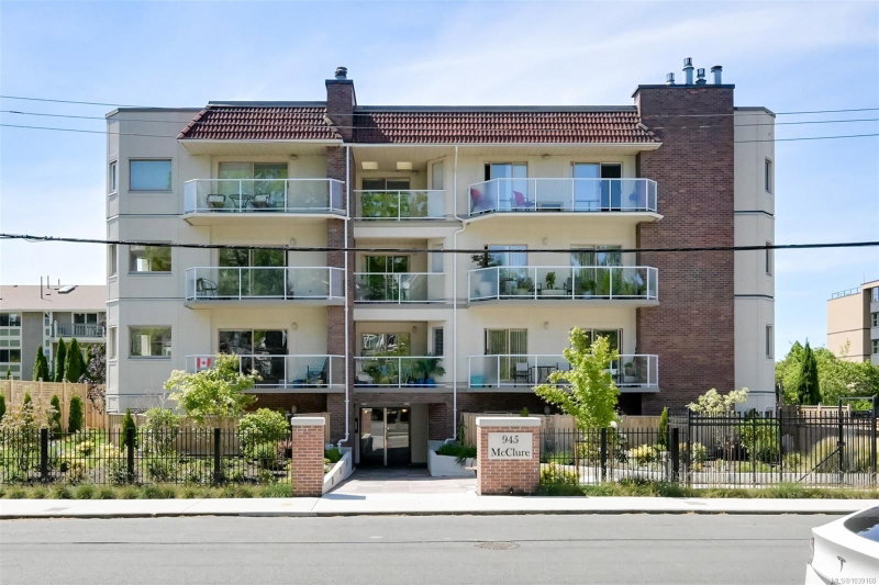 945 Mcclure St ##404, Victoria, British Columbia