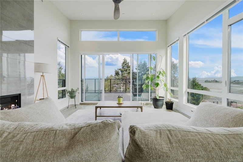 100 Lombardy St ##402, Parksville, British Columbia