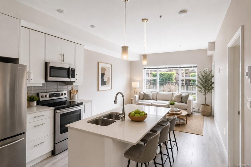 1020 Inverness Rd ##106, Saanich, British Columbia