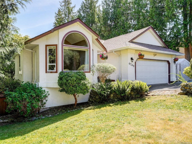 6749 Rhodonite Dr, Sooke, British Columbia