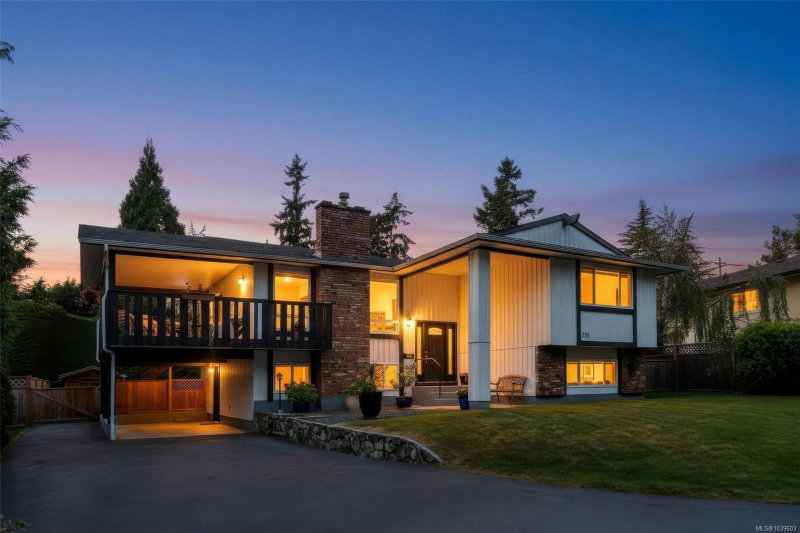 755 Mann Ave, Saanich, British Columbia
