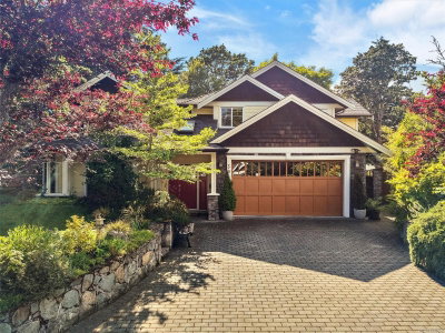 3962 Stan Wright Lane, Saanich