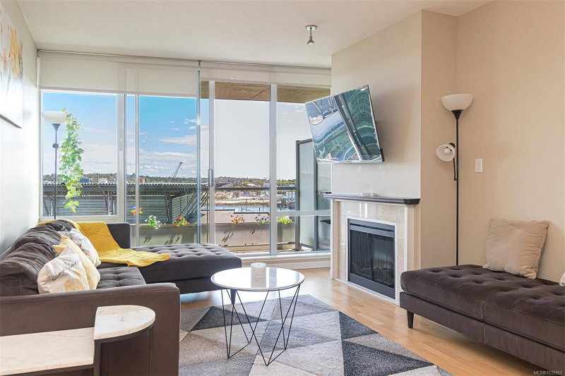 160 Wilson St ##816, Victoria, British Columbia