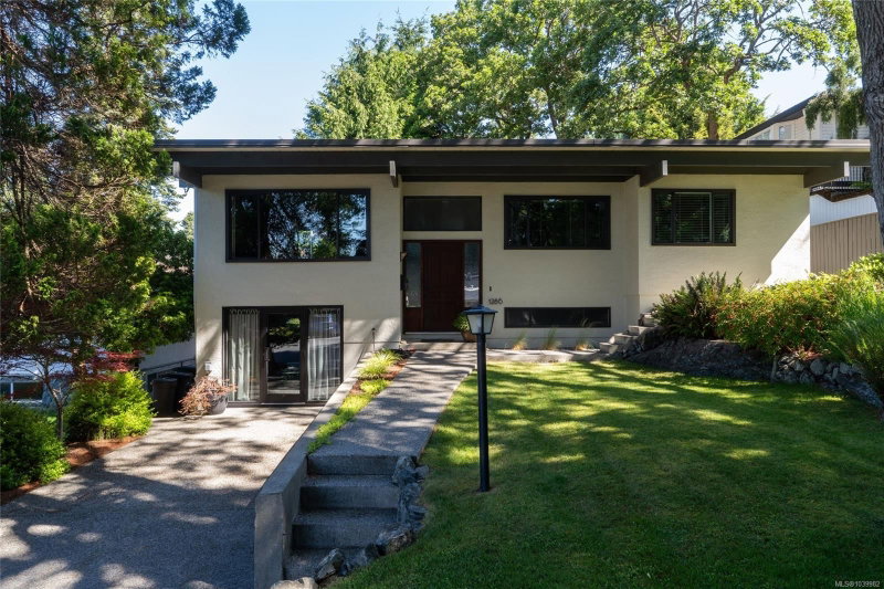 1286 Pike St, Saanich, British Columbia
