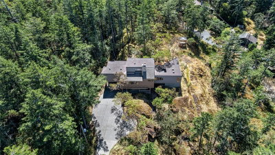 260 Moss Hill Pl, Metchosin