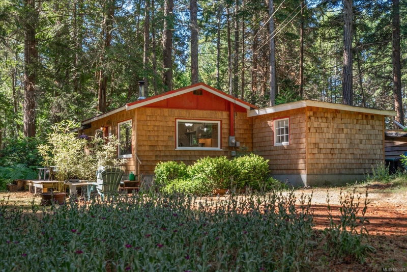 195 Ricardo Rd, Gabriola Island, British Columbia