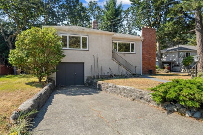 1193 Old Esquimalt Rd, Esquimalt