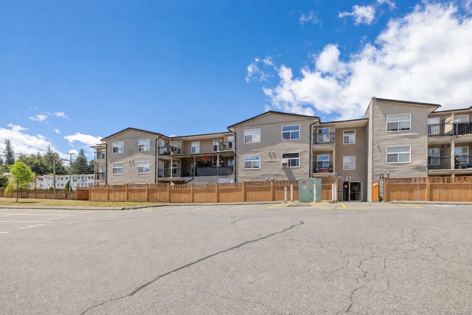 #313 3215 Cowichan Lake Rd