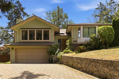 4350 Faithwood Rd, Saanich