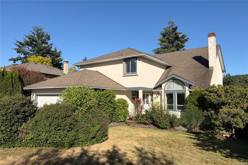 4767 Elliot Pl, Saanich, British Columbia