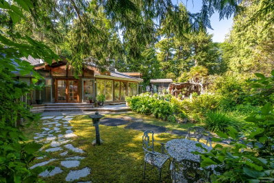 1364 Chesterman Beach Rd, Tofino
