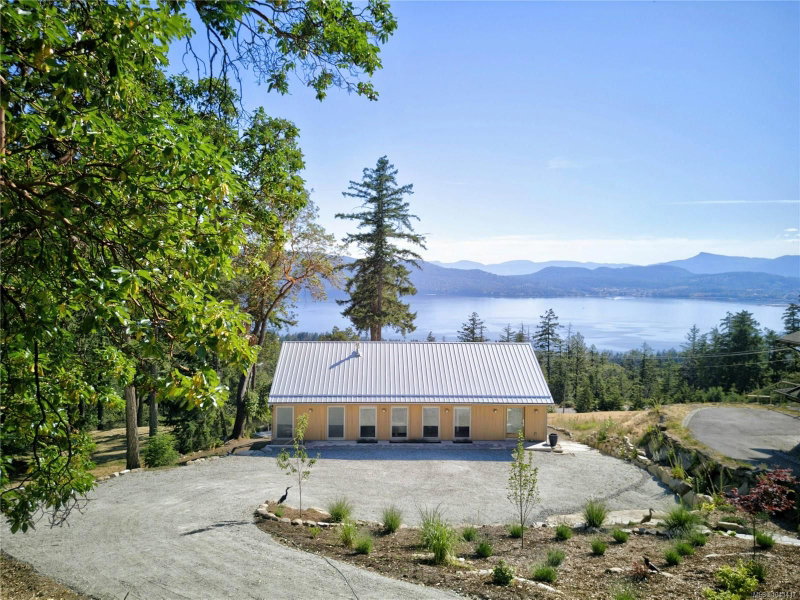 293 Canvasback Pl, Salt Spring, British Columbia