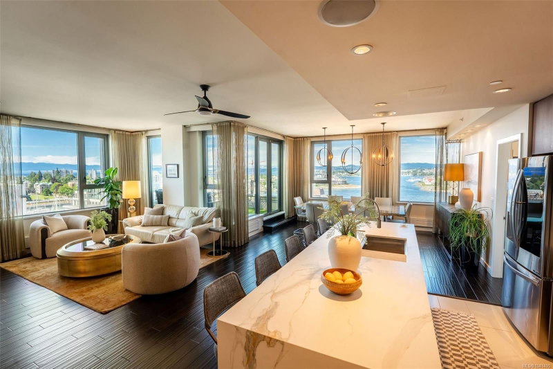 608 Broughton St ##1002, Victoria, British Columbia
