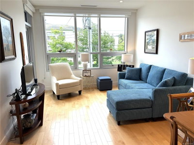 #204 – 916 Lyall St, Esquimalt