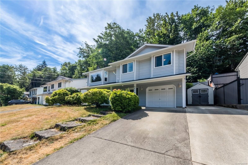 5679 Brookwood Dr, Nanaimo, British Columbia