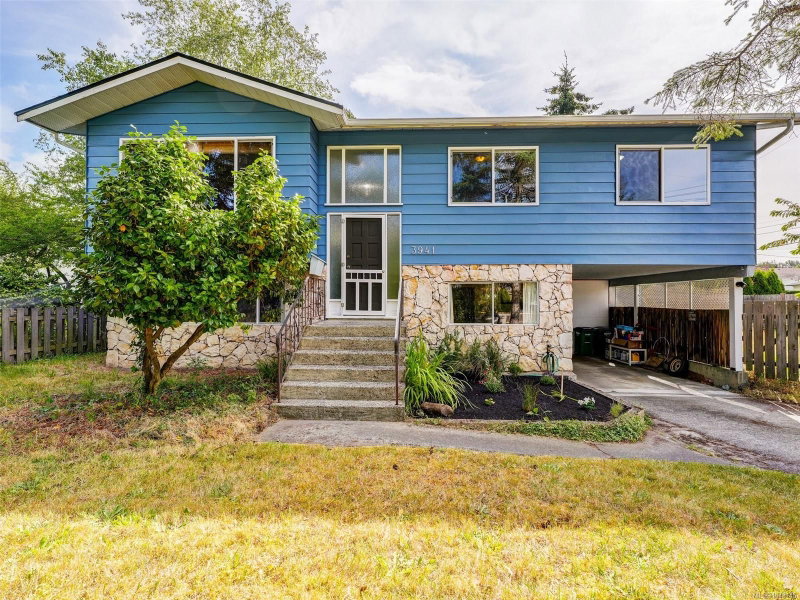 3941 Larchwood Dr, Saanich, British Columbia