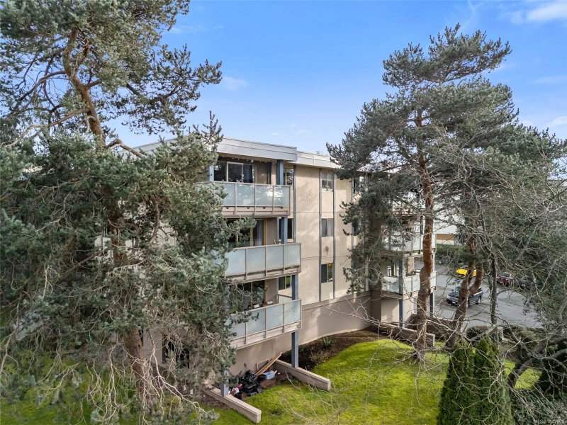 1025 Inverness Rd ##227, Saanich, British Columbia