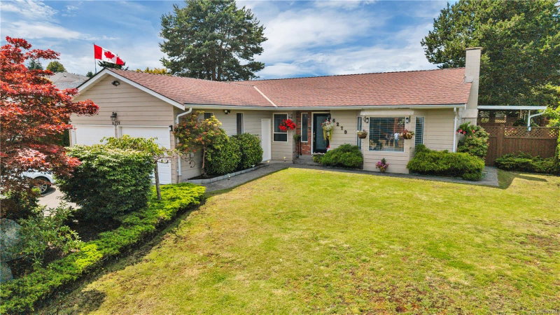 6279 Blueback Rd, Nanaimo, British Columbia