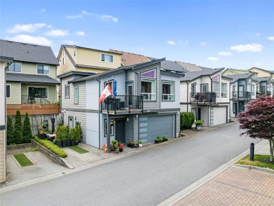1005 Boeing Close, Langford