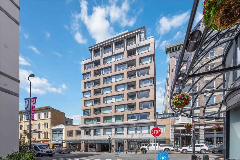 608 Broughton St ##505, Victoria, British Columbia