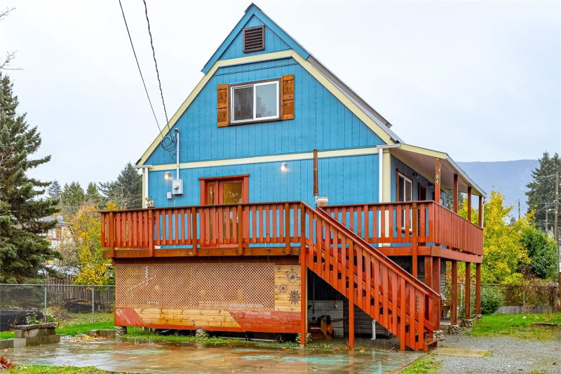 84 Lakeview Ave, Lake Cowichan, British Columbia
