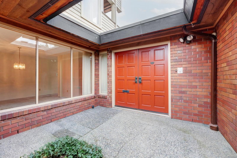 2345 Cedar Hill Cross Rd ##159, Oak Bay, British Columbia