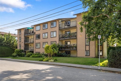 #402 – 3258 Alder St, Saanich