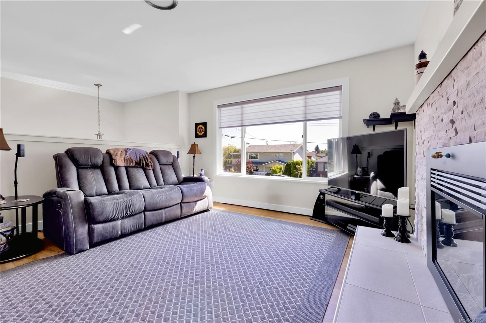 10040 Siddall Rd property photo