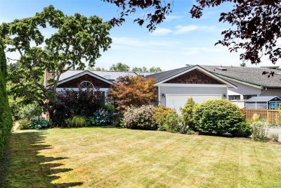 3036 Brittany Dr, Colwood