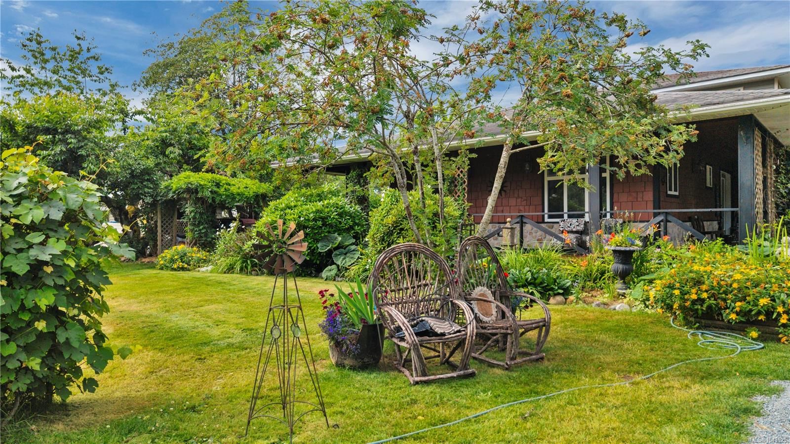 9410 Chemainus Rd property photo